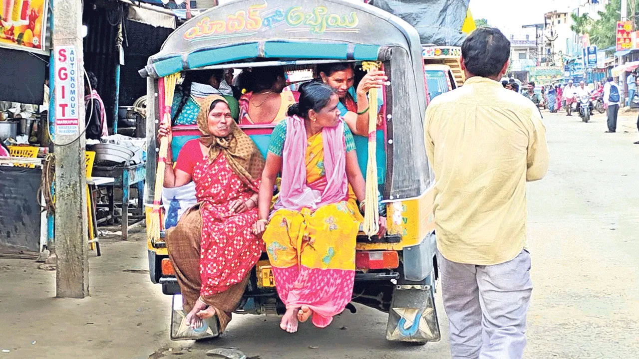 ఆర్టీసీ బస్సులకు నోచుకోని గ్రామాలు