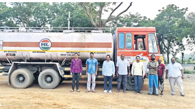 ఆయిల్‌ దందాలో ఆరితేరారు!