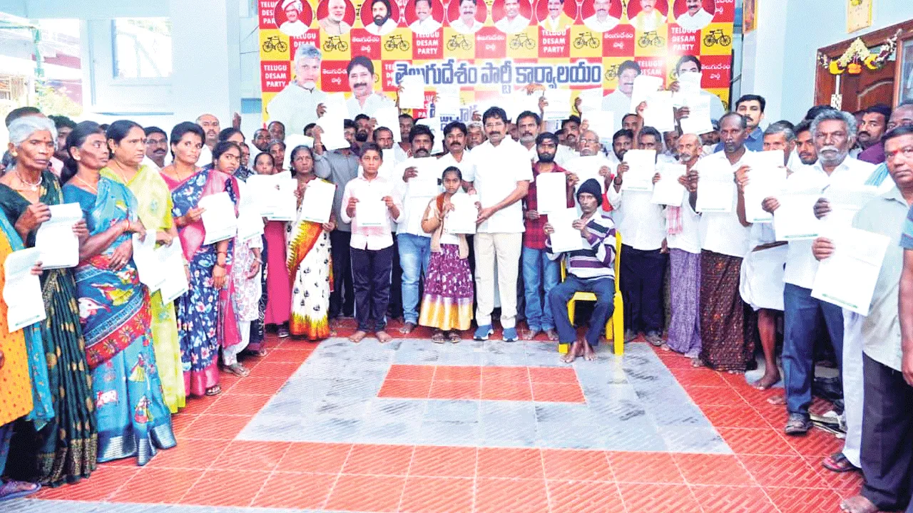 పేదలకు ఆపన్నహస్తం 