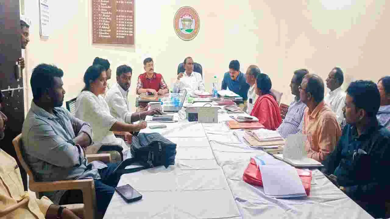 మేడారం జాతరకు ప్రత్యేక బస్సులు