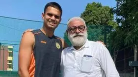 Yograj Singh: ‘అర్జున్ బ్యాటింగ్ సచిన్‌లాగే ఉంటుంది’.. కోచ్‌లపై యోగిరాజ్ సింగ్ సంచలన వ్యాఖ్యలు