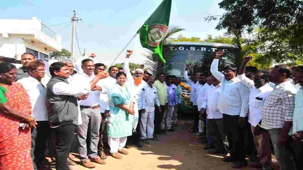 గ్రామాలకు రవాణా సౌకర్యం మెరుగుపరుస్తాం