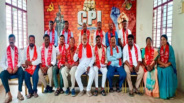 మావోయిస్టులపై కేంద్రం పునరాలోచించాలి