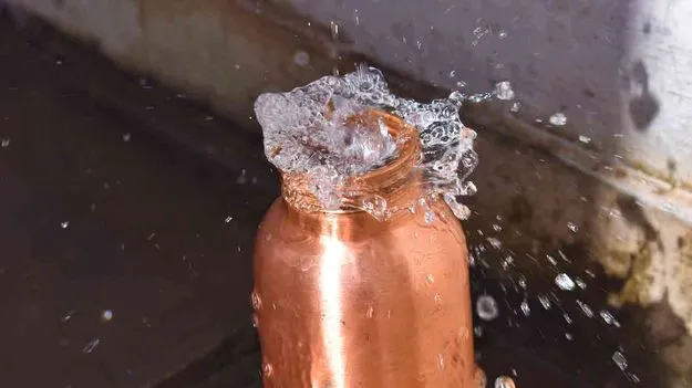 Clean and Shine Copper Bottles: కాపర్‌ బాటిల్స్‌ని ఇలా