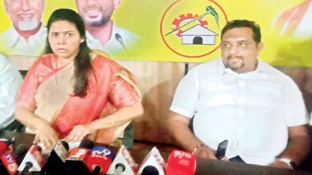 కేసీ కెనాల్‌ ఈఈని సస్పెండ్‌ చేయాలి 