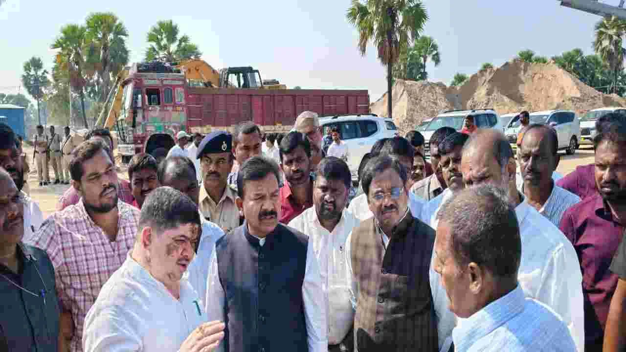 పూడికతీతతో ప్రాజెక్టుల సామర్ధ్యం పెంపు