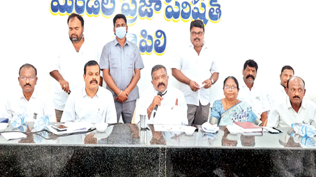 తీరు మారకపోతే వేటు తప్పదు