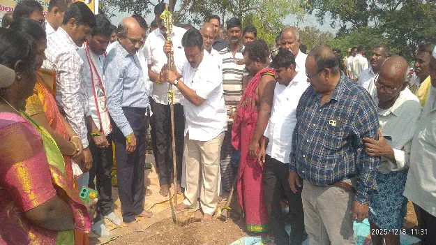 ఫైౖబర్‌ టెక్నాలజీతో రోడ్డు నిర్మాణం