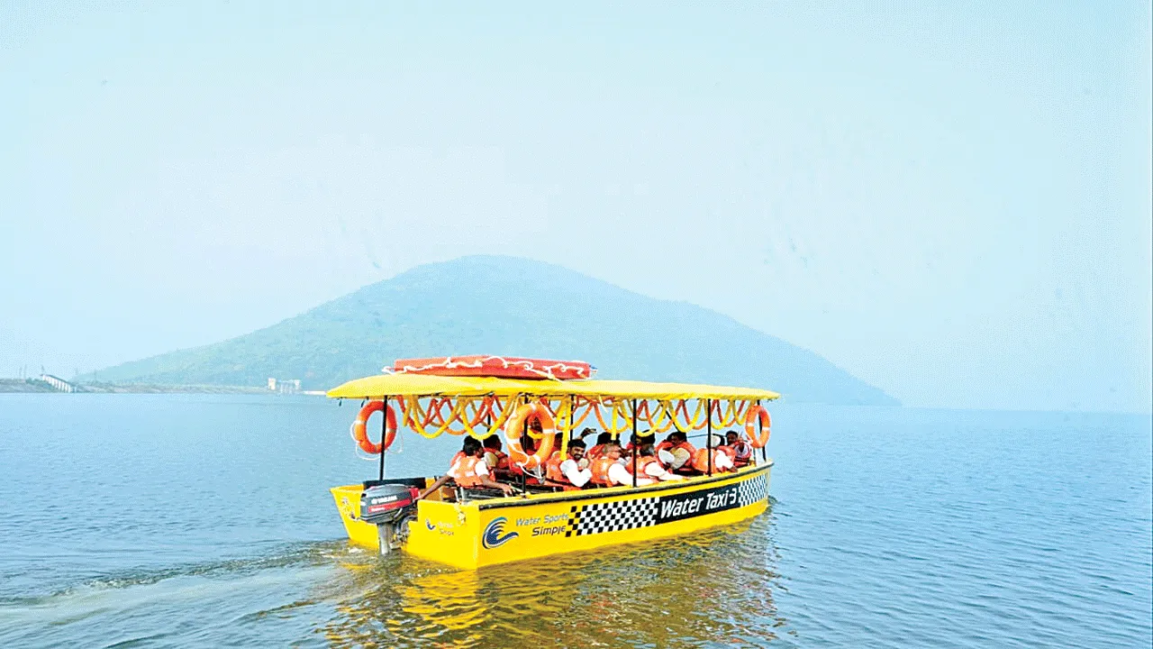 entertainment at Tatipudi..  తాటిపూడిలో   విహారం.. వినోదం