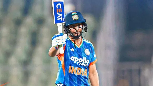 IndW Vs SLW: హర్మన్ ఒంటరి పోరాటం.. శ్రీలంక టార్గెట్ 176