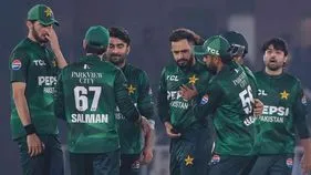 Tri-Series: పాకిస్తాన్‌దే ముక్కోణపు సిరీస్