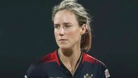 RCB: ఆర్సీబీకి బిగ్ షాక్.. జట్టు నుంచి తప్పుకున్న స్టార్ ప్లేయర్!