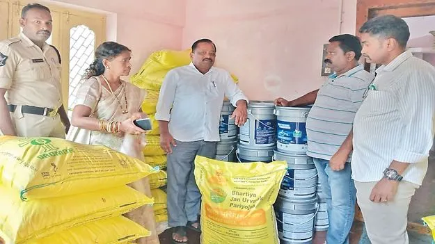 ఆ డీలర్ల లైసెన్స్‌లను రద్దు చేస్తాం