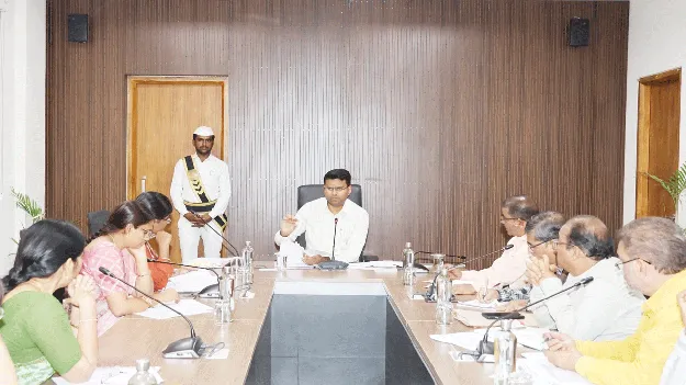 భూభారతి దరఖాస్తులు వేగంగా పరిష్కరించాలి