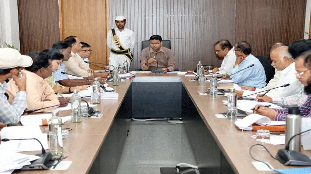 గద్వాలను టాప్‌టెన్‌లో నిలపాలి