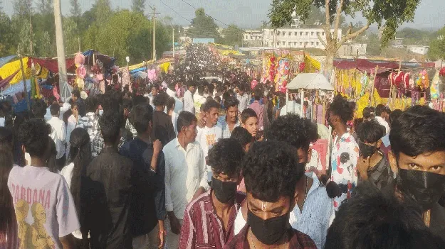 కంకాలమ్మ జాతరకు పొటెత్తిన భక్తజనం