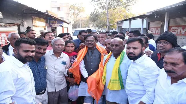 పదేళ్లలో ప్రజలకు కేసీఆర్‌ చేసింది శూన్యం