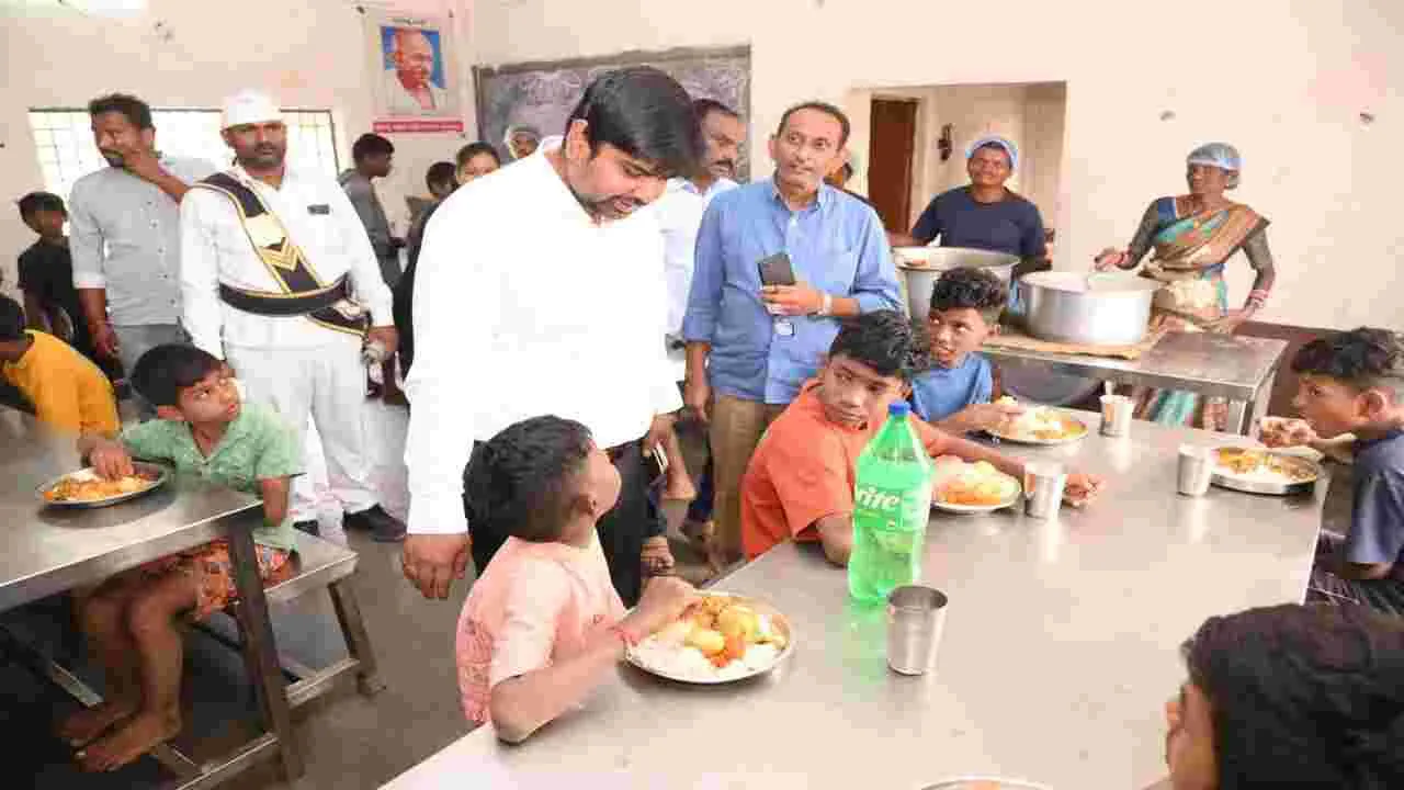 పిల్లలూ భోజనం ఎలా ఉంది