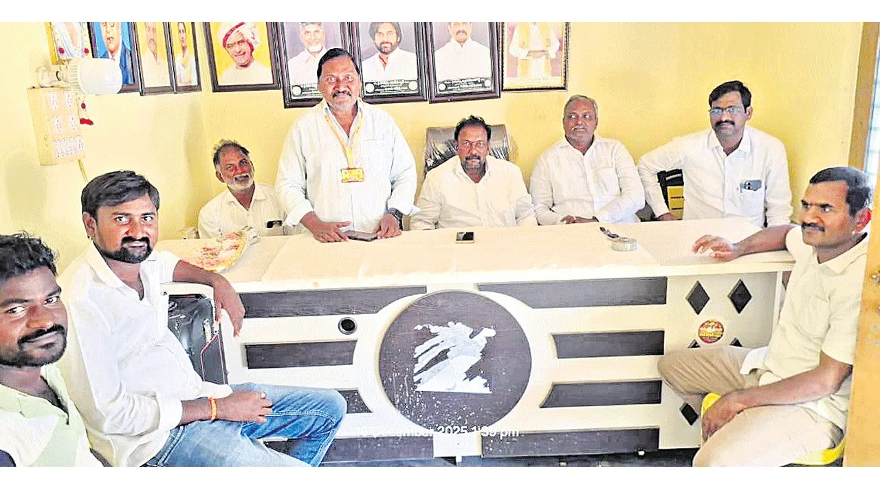 పల్లెపల్లెకూ టీడీపీ అభివృద్ధి, సంక్షేమ కార్యక్రమాలు