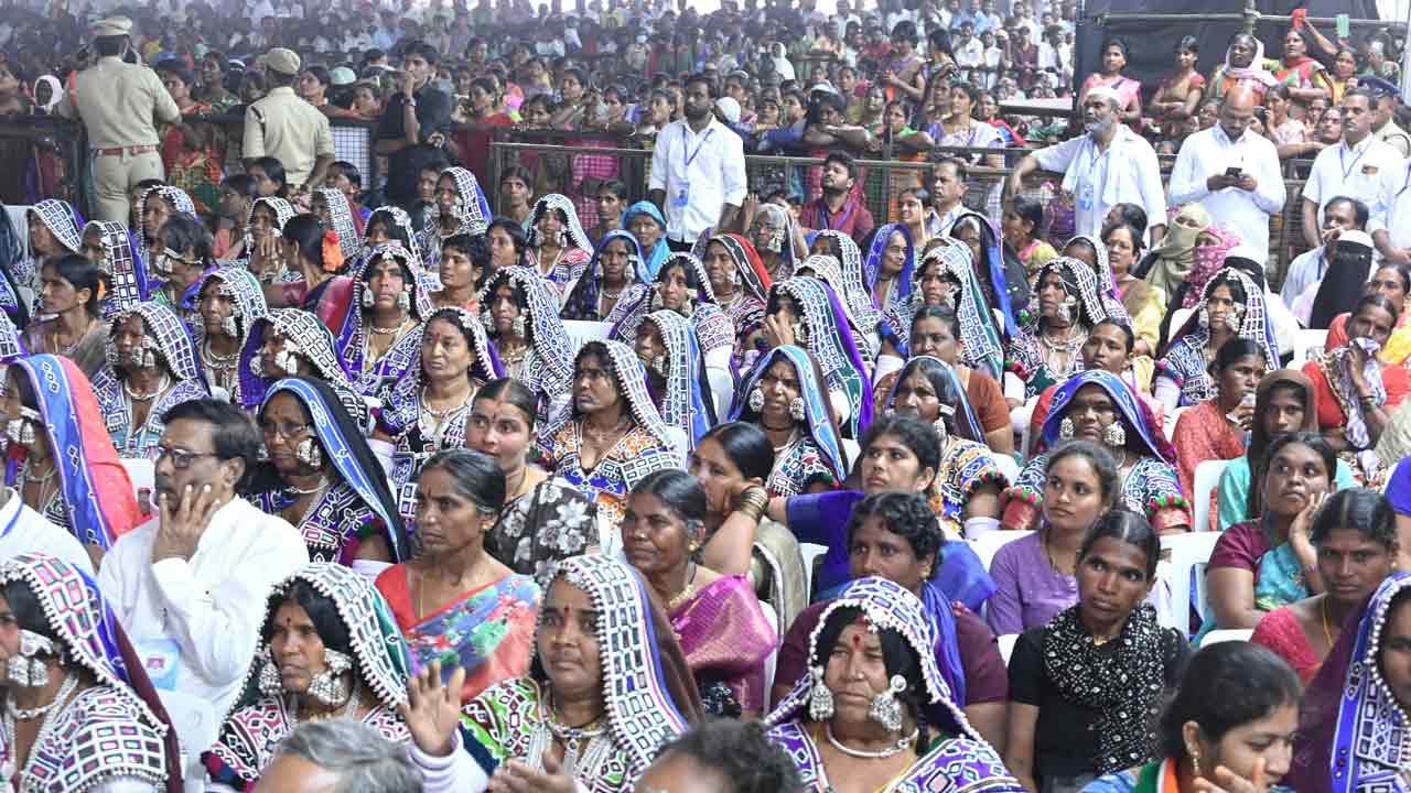 దేవరకొండ ప్రజా పాలన ప్రజా విజయోత్సవ సభలో పాల్గొన్న ముఖ్యమంత్రి రేవంత్ రెడ్డి