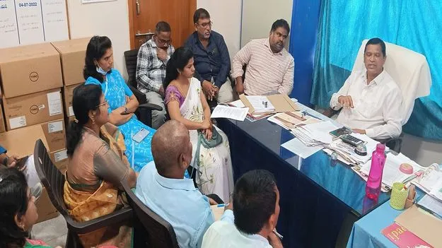 సాధారణ ప్రసవాలు జరిగేలా చూడాలి