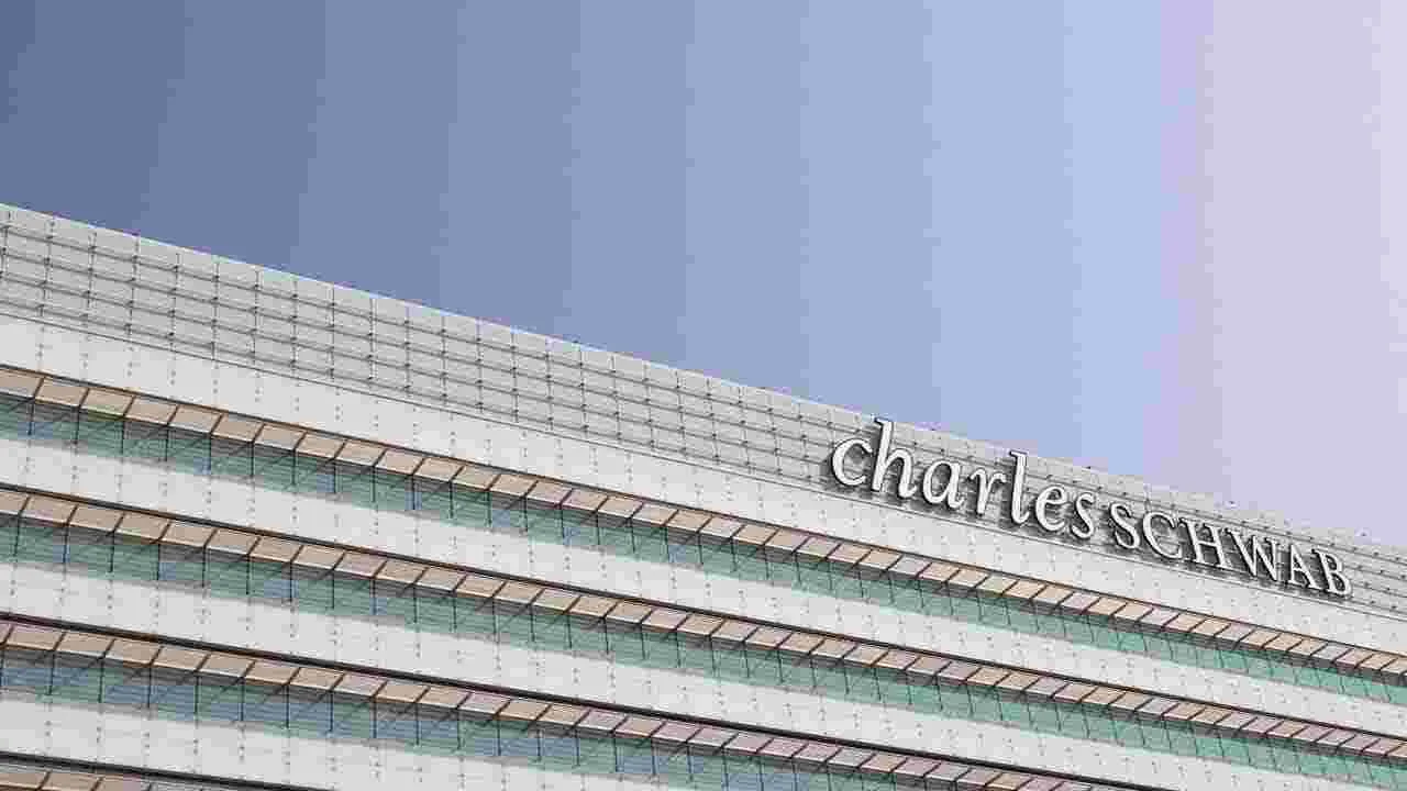 Charles Schwab: హైదరాబాద్‌లో చార్లెస్‌ ష్వాబ్‌ జీసీసీ