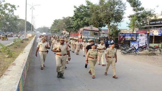 ప్రజలందరూ ఎన్నికల నియమావళిని పాటించాలి