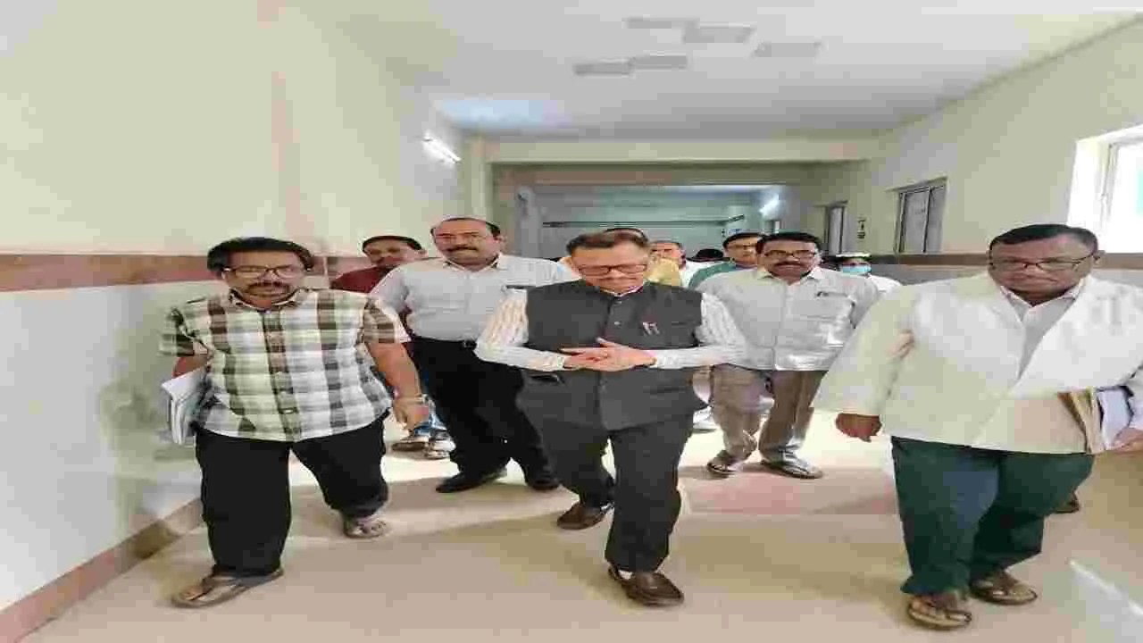 గర్భిణులకు మెరుగైన వైద్య సేవలందించాలి