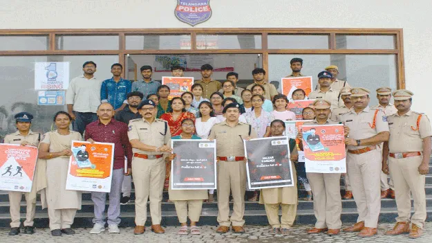 సైబర్‌ మోసాలపై అప్రమత్తంగా ఉండాలి