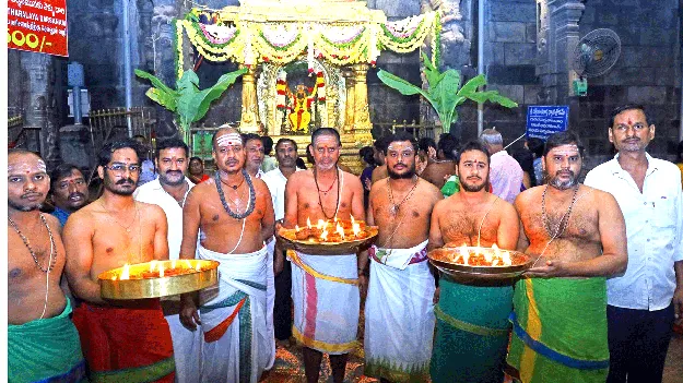 వేడుకగా చొక్కాణి ఉత్సవం