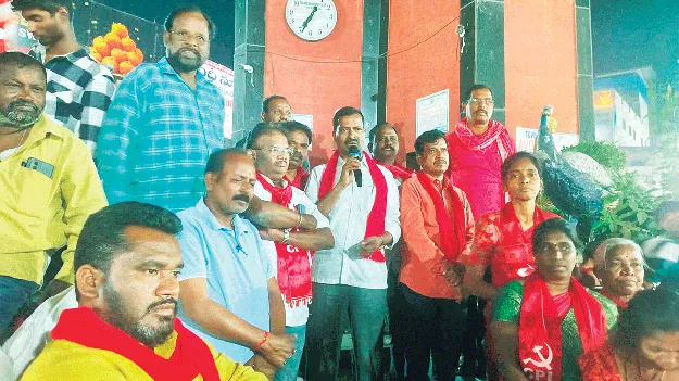  టెర్రరిస్టులతో చర్చలు.. మావోయిస్టులపై కాల్పులా 