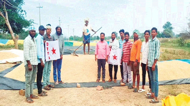 ధాన్యం కొనుగోలు కేంద్రాలు ప్రారంభించాలి