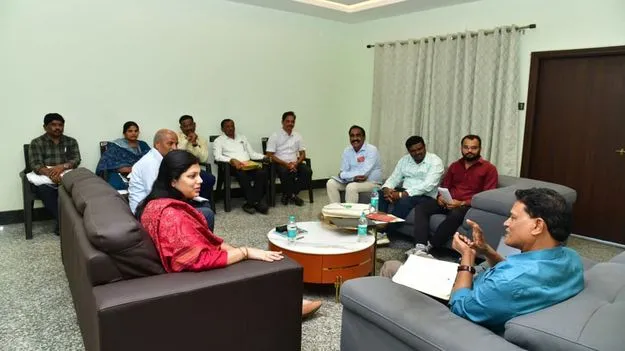 విద్యాశాఖ కార్యక్రమాలు భేష్‌