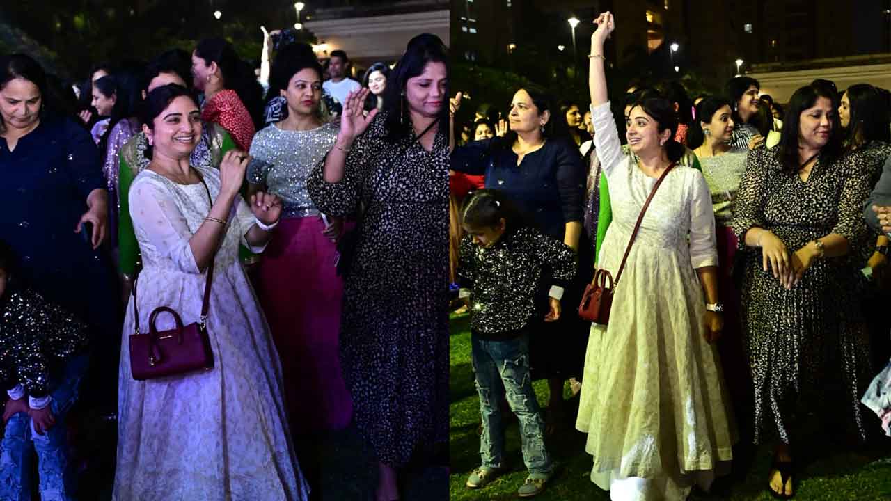 ఘనంగా న్యూఇయర్ వేడుకలు..