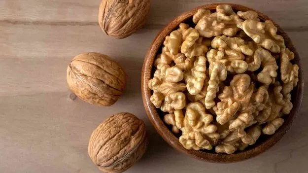 Health Benefits of Walnuts: వాల్‌నట్స్‌ తిందాం