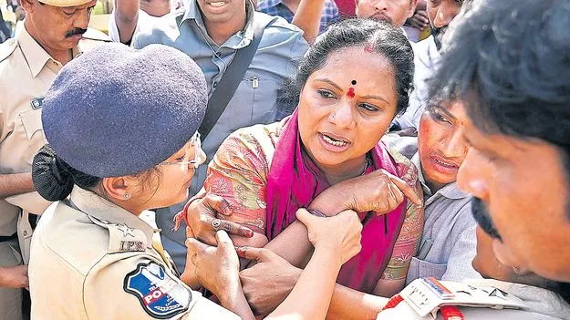 MLC Kavitha: బీజేపీ ఎంపీలు రాజీనామా చేయాలి