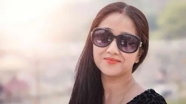 Wearing cooling glasses with proper UV protection: కూలింగ్‌ గ్లాసెస్‌ అవసరమే