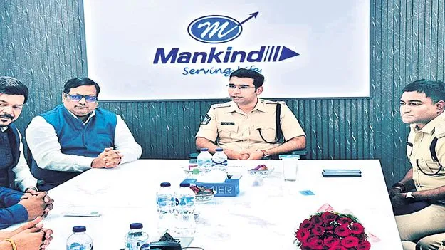 పరిశ్రమల్లో భద్రతకు అధిక ప్రాధాన్యం