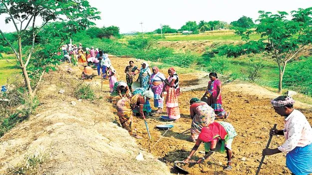 ఉపాధి హామీ దక్కేనా?