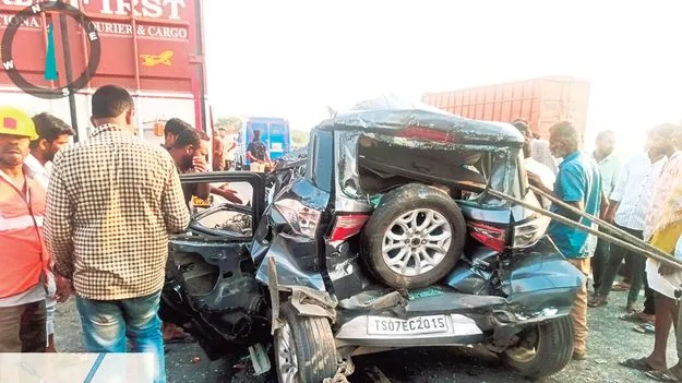 తెగుతున్న సం‘బంధాలు’