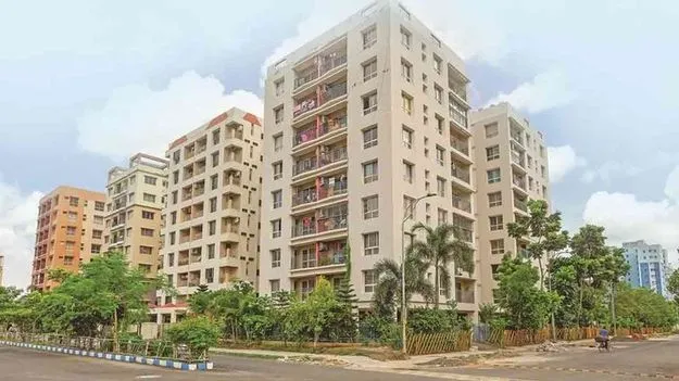 Real Estate Listed Companies: రియల్టీలో లిస్టెడ్‌ కంపెనీల అమ్మకాల జోరు