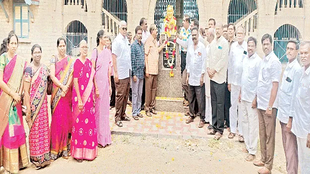 హంద్రీని పరిరక్షించాలి 