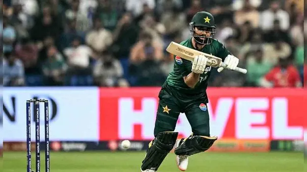 Fakhar Zaman: అంపైర్లతో వాగ్వాదం.. పాక్‌ బ్యాటర్‌ ఫఖర్‌ జమాన్‌కు ఐసీసీ షాక్
