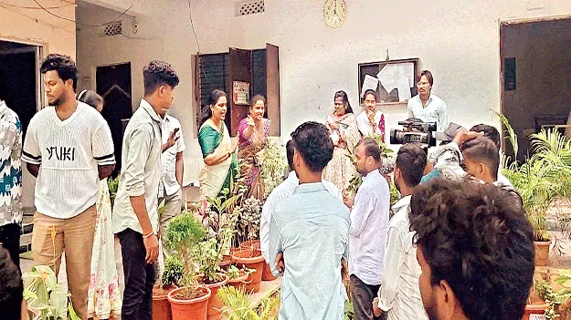 ఫీజులు కట్టినా పరీక్షలు రాయించలేదు