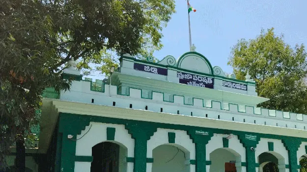 ఈసారైనా వస్తారా? 