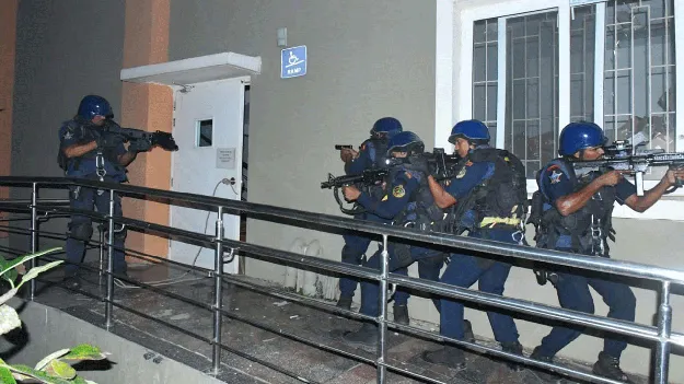 ఉగ్రవాదులు దాడి చేస్తే ఏం చేయాలి ?