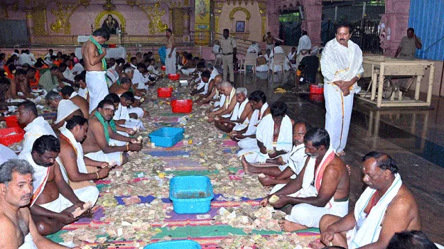 వరసిద్ధుడి హుండీ ఆదాయం రూ.1.72 కోట్లు 