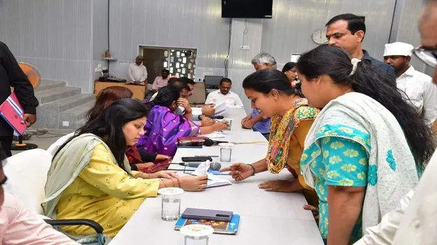 ప్రజావాణికి 288 దరఖాస్తులు...