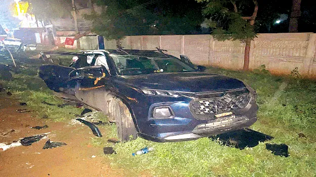 accidents on sebarimalie way ముక్తిమార్గంలో ఆపదల ముళ్లు