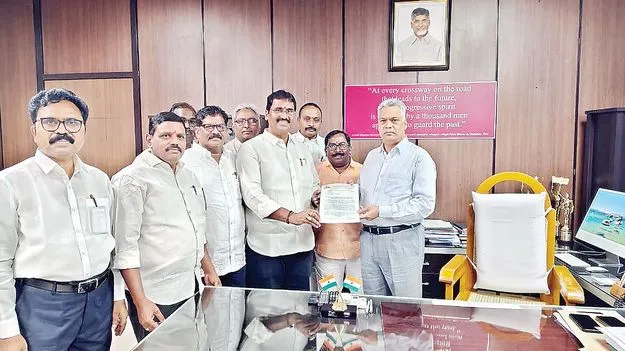 దిగొచ్చిన ఆర్టీసీ యాజమాన్యం